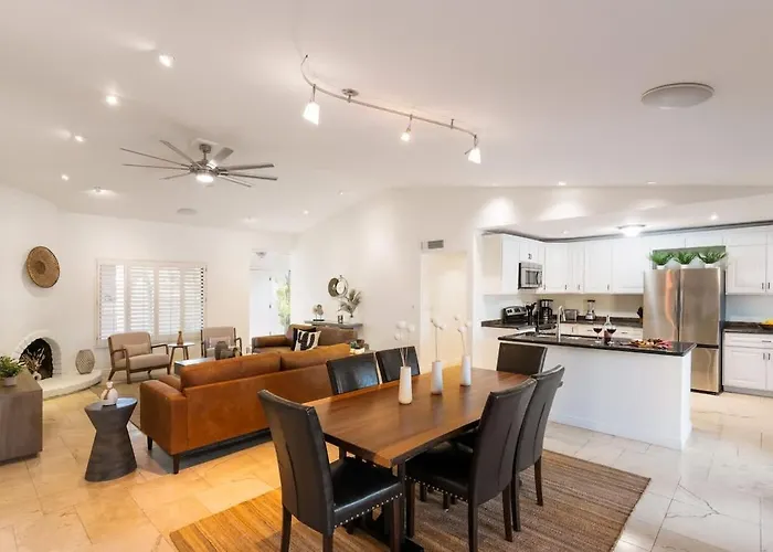 Sunset Palms-pool, & Sports Court-scottsdale Holiday home