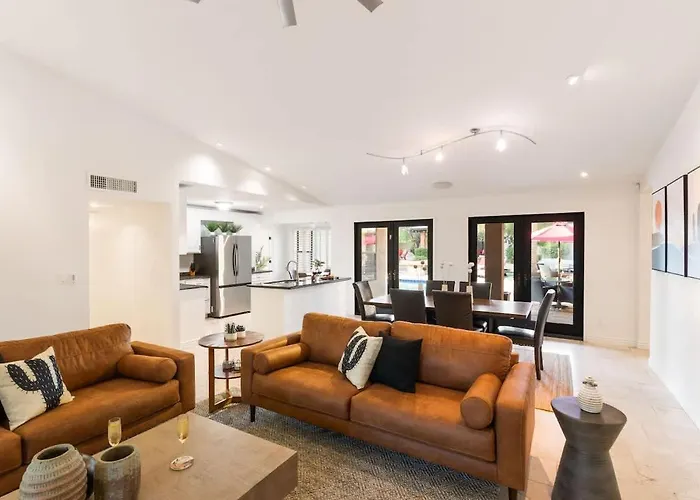Sunset Palms-pool, & Sports Court-scottsdale Holiday home