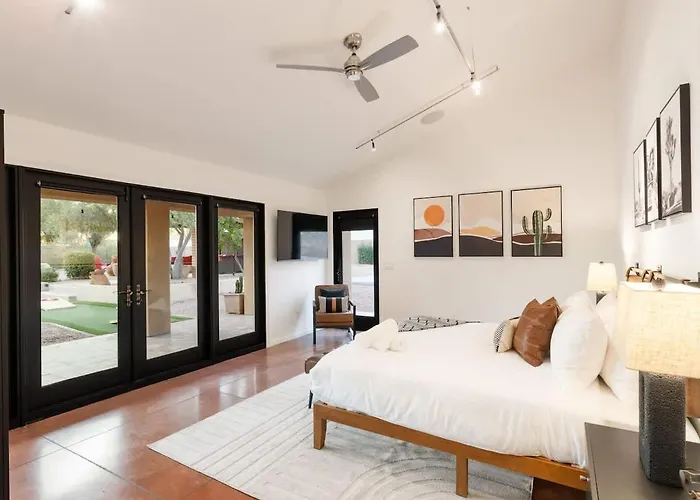 Sunset Palms-pool, & Sports Court-scottsdale Holiday home